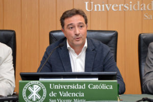 Salva Gomar en la 3rd International Conference of Football de la Universidad Católica de Valencia